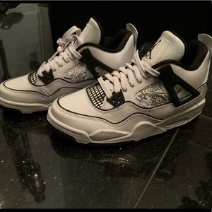 Black white Nike Jordan’s